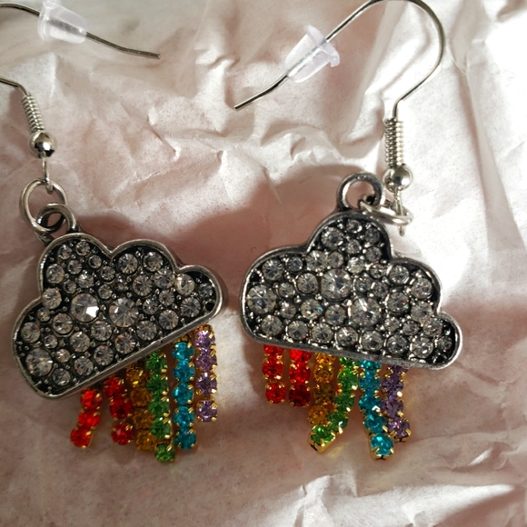 Rainbow cloud burst earrings - Picture 4 of 4